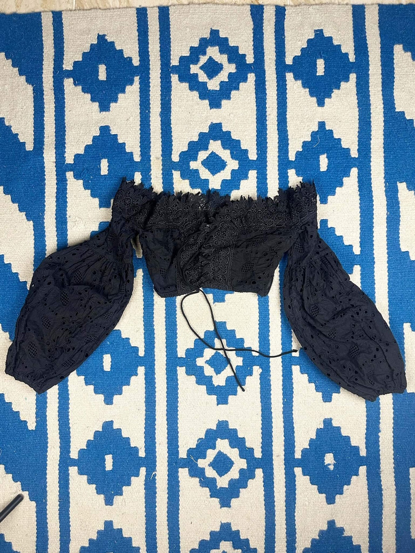 Eyelet Off-shoulder Black Top