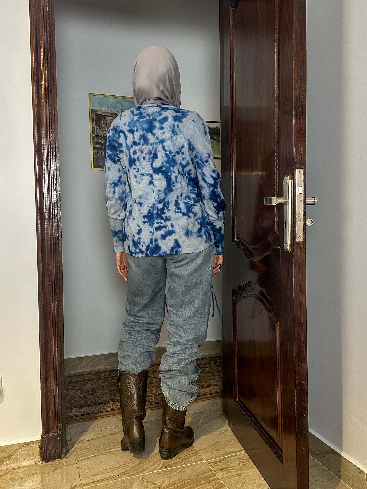 Blue tie dye long sleeved top