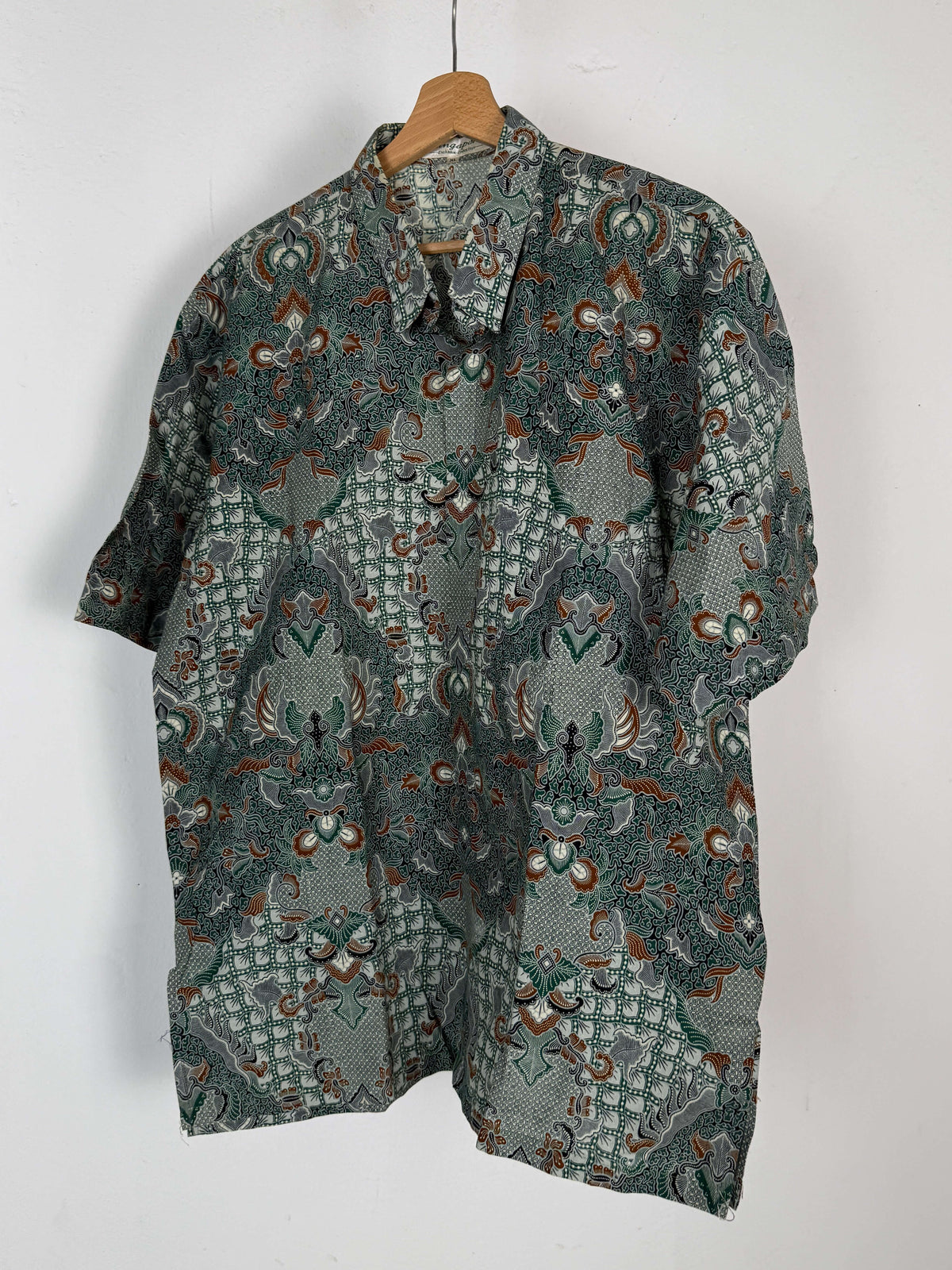 Patterned Grey and Brown Shirt