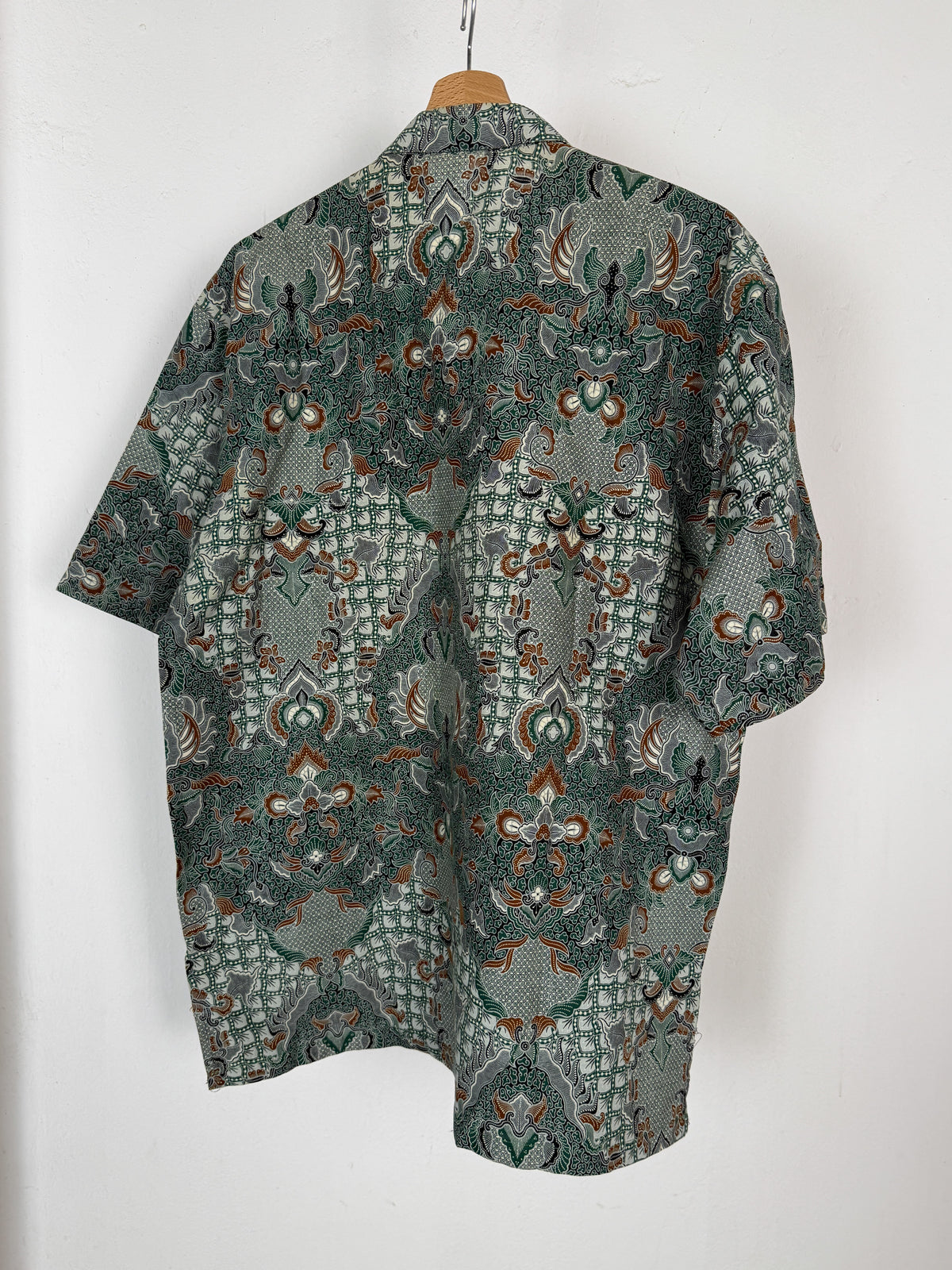Patterned Grey and Brown Shirt